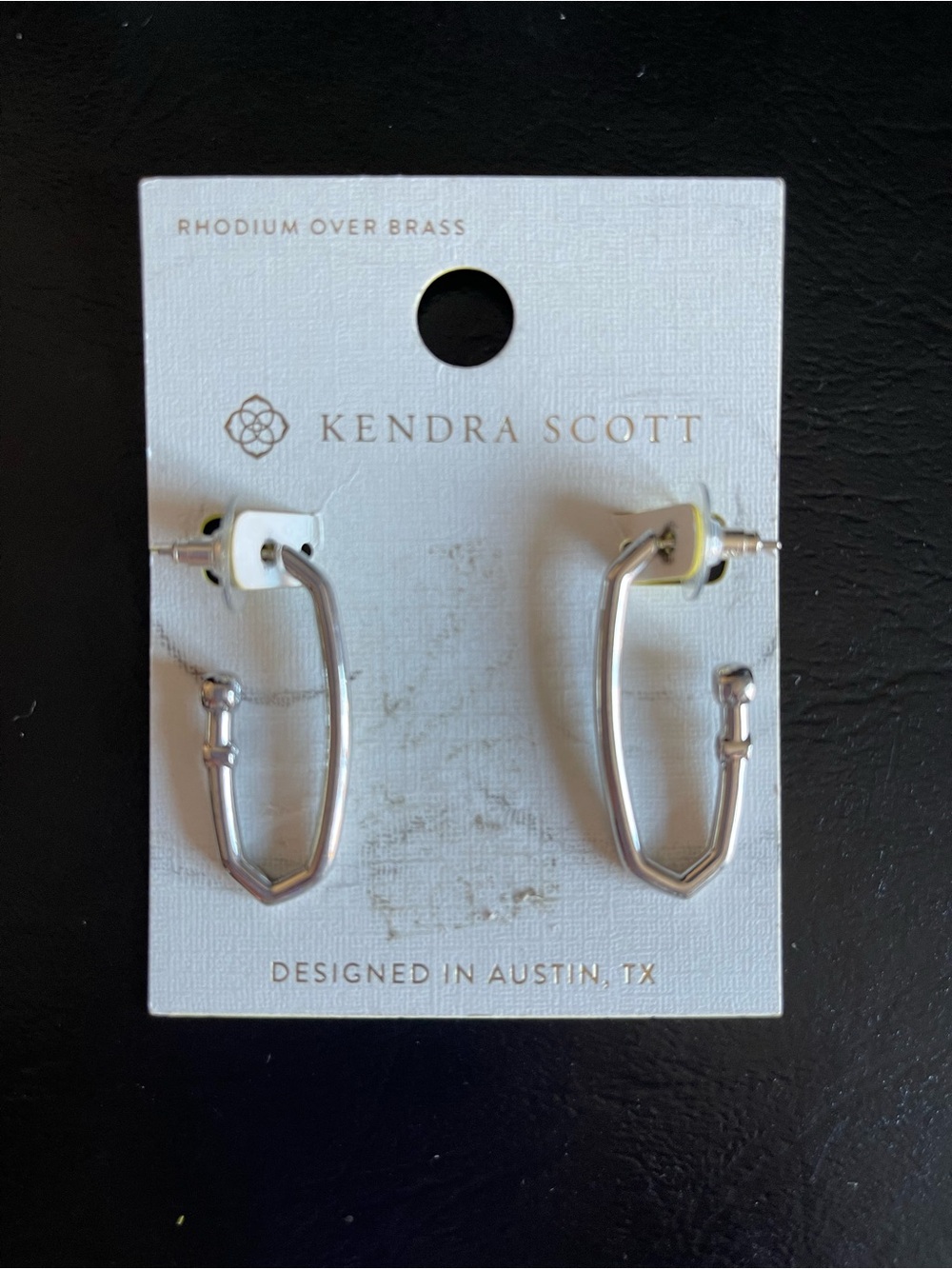 Kendra Scott Silver Geometric Open Hoop Earrings. - Picture 2 of 8